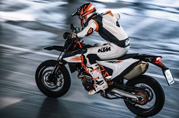 KTM 690 SMC R 2020 - Bild 7 KTM 690 SMC R 2020 - Bild 7