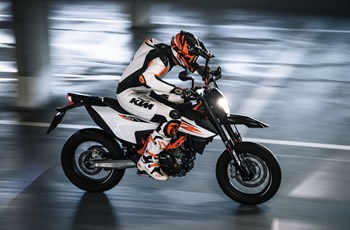 KTM 690 SMC R 2020 - Bild 8 KTM 690 SMC R 2020 - Bild 8