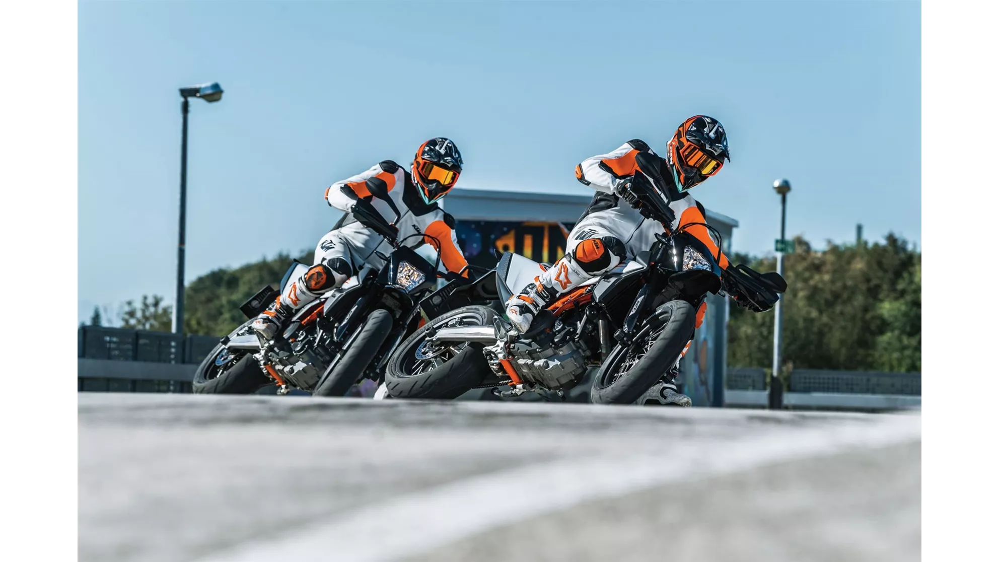 KTM 690 SMC R - Image 11 KTM 690 SMC R - Image 11