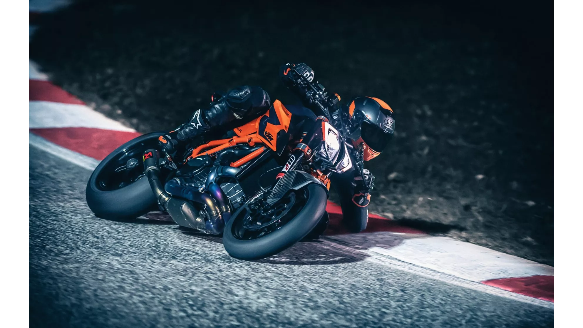 KTM 1290 Super Duke R - Image 7 KTM 1290 Super Duke R - Image 7