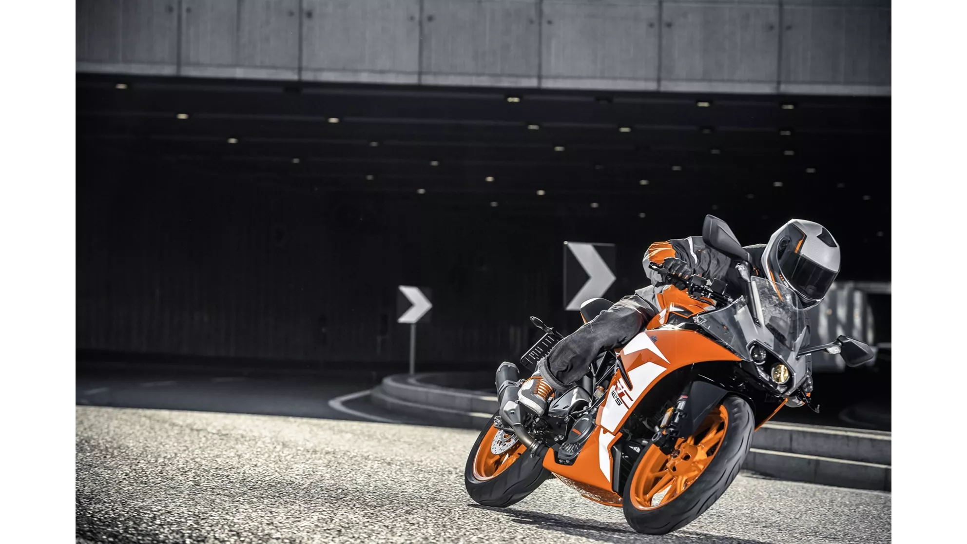 KTM RC 125 - Image 5 KTM RC 125 - Image 5