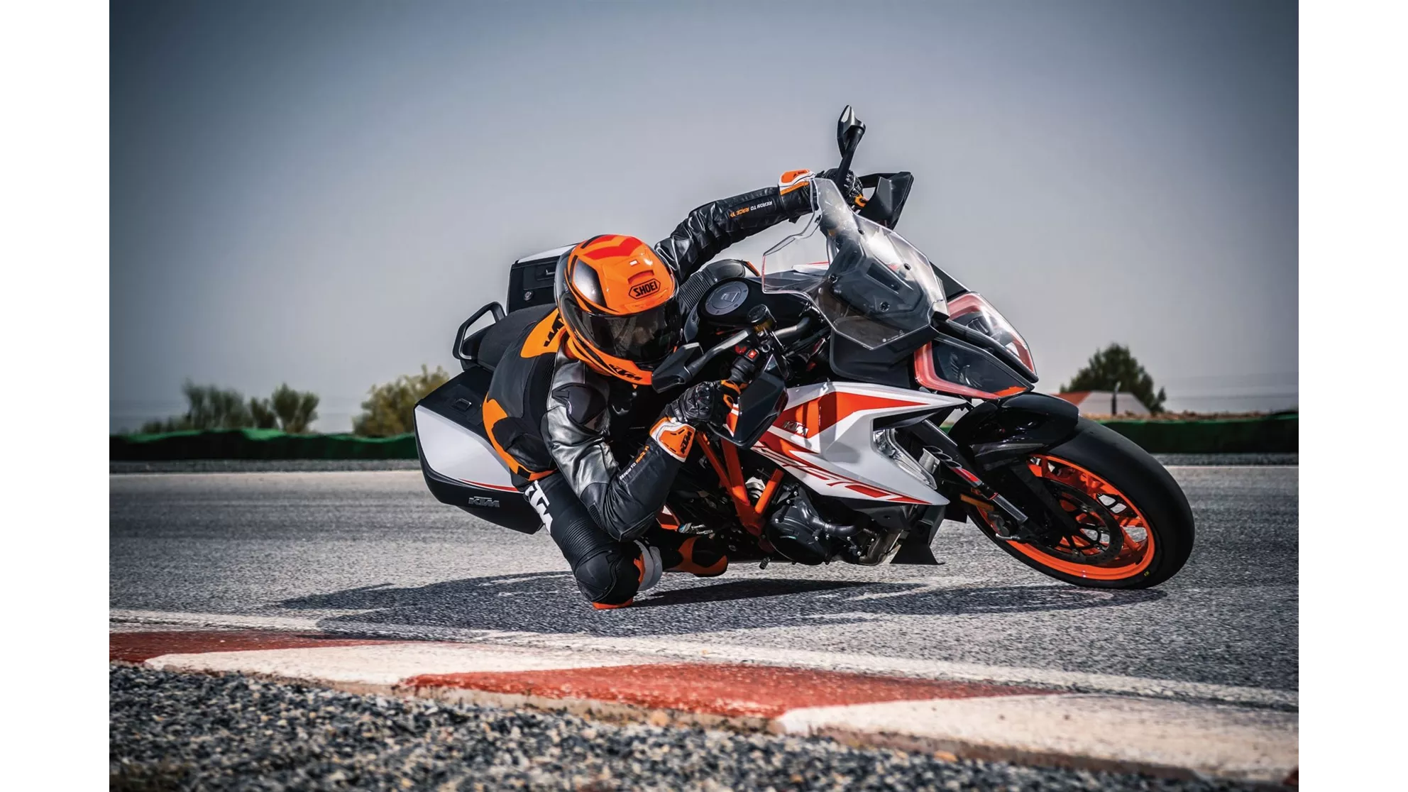 KTM 1290 Super Duke GT - Image 23 KTM 1290 Super Duke GT - Image 23