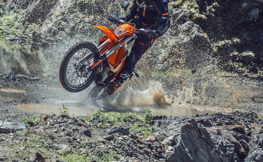 KTM 500 EXC-F Bild 2: KTM 500 EXC-F