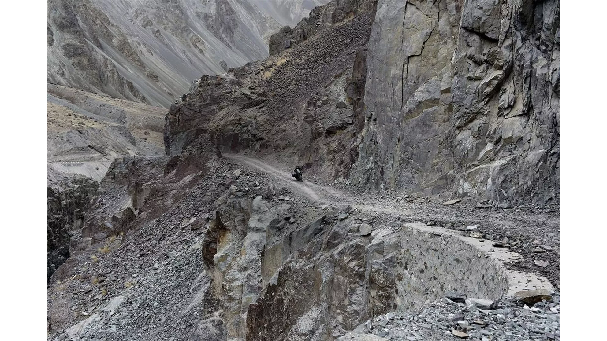 Royal Enfield Himalayan 410 - Image 16 Royal Enfield Himalayan 410 - Image 16