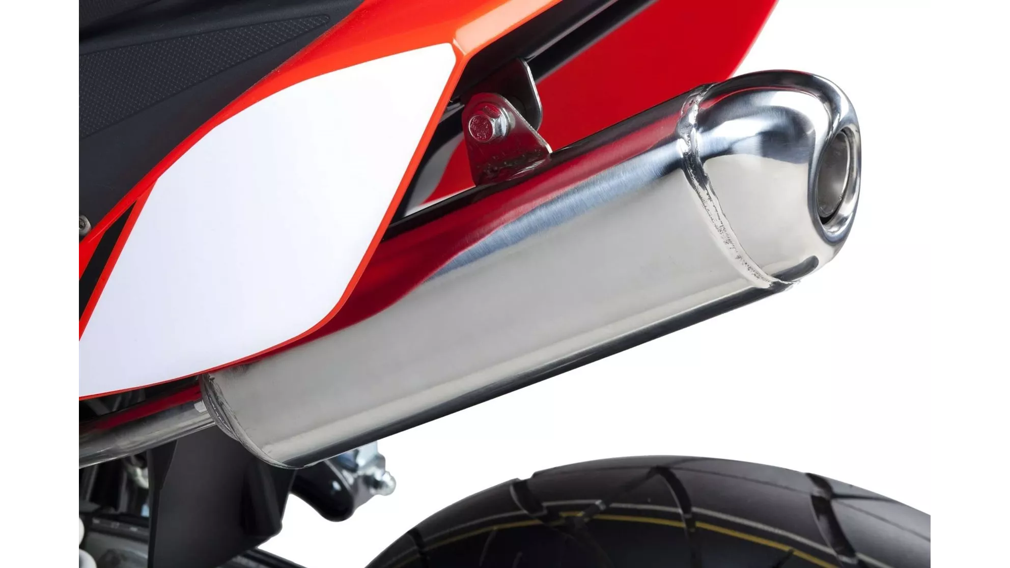 Gilera SMT 50 2T Drifting - Image 4 Gilera SMT 50 2T Drifting - Image 4