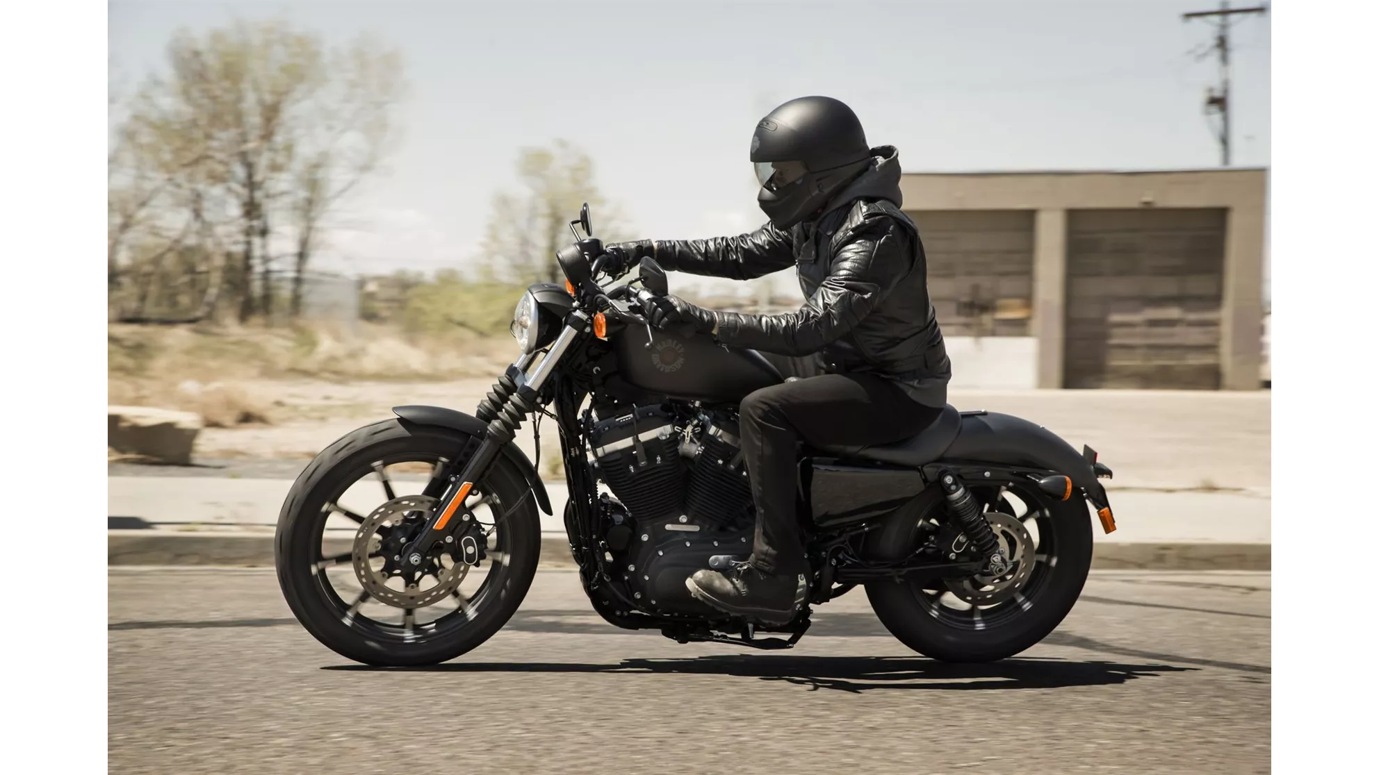 Harley-Davidson Sportster XL 883 N Iron - afbeelding 2