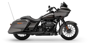 Harley-Davidson Touring Road Glide Special FLTRXS 2020 vs Indian Challenger Limited 2020