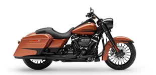 Harley-Davidson Dyna Fat Bob FXDF 2017 vs Harley-Davidson Touring Road King Special FLHRXS 2020 Harley-Davidson Dyna Fat Bob FXDF 2017 vs Harley-Davidson Touring Road King Special FLHRXS 2020