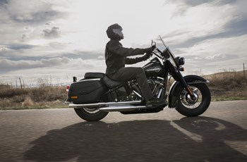 Harley-Davidson Softail Heritage Classic FLHC 2020 - Bild 6