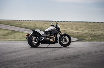 Harley-Davidson Softail FXDR 114 FXDRS 2020 - Bild 3 Harley-Davidson Softail FXDR 114 FXDRS 2020 - Bild 3
