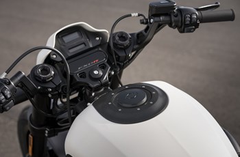 Harley-Davidson Softail FXDR 114 FXDRS 2020 - Bild 11 Harley-Davidson Softail FXDR 114 FXDRS 2020 - Bild 11