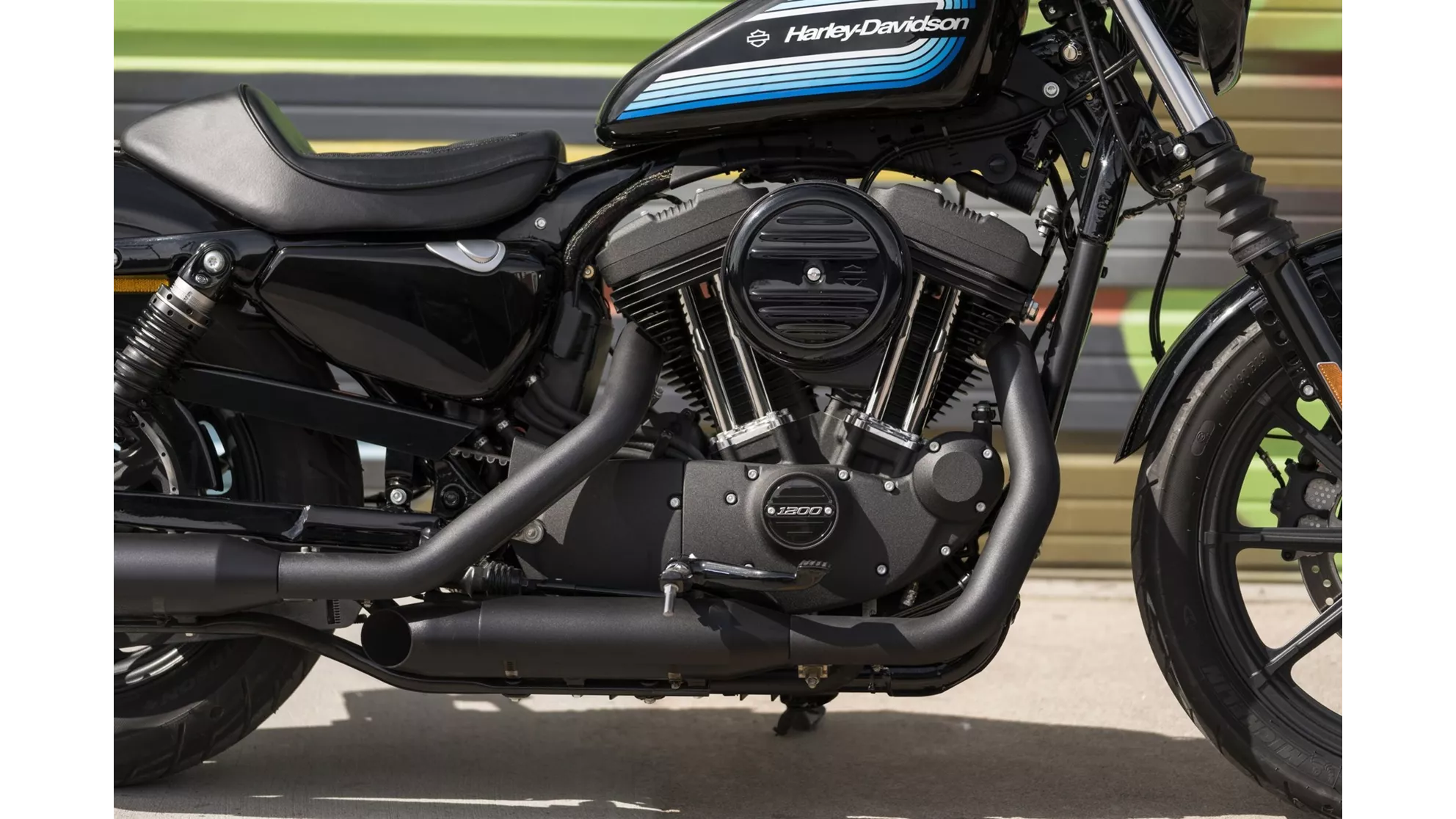 Harley-Davidson Sportster XL 1200NS Iron - Imagem 3