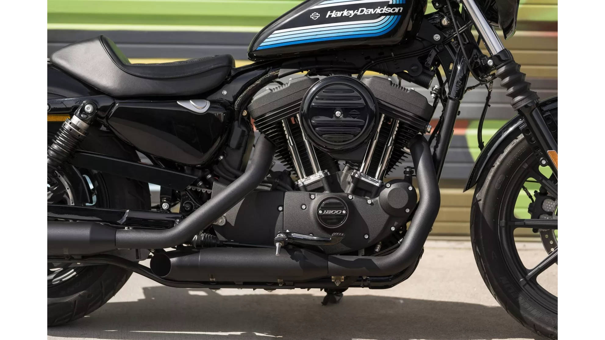 Harley-Davidson Sportster XL 1200NS Iron - Image 3 Harley-Davidson Sportster XL 1200NS Iron - Image 3