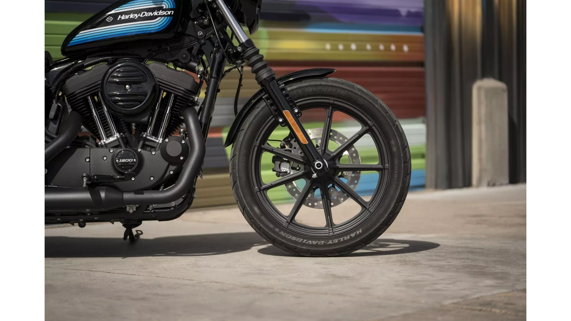 Harley-Davidson Sportster XL 1200NS Iron - Imagem 5