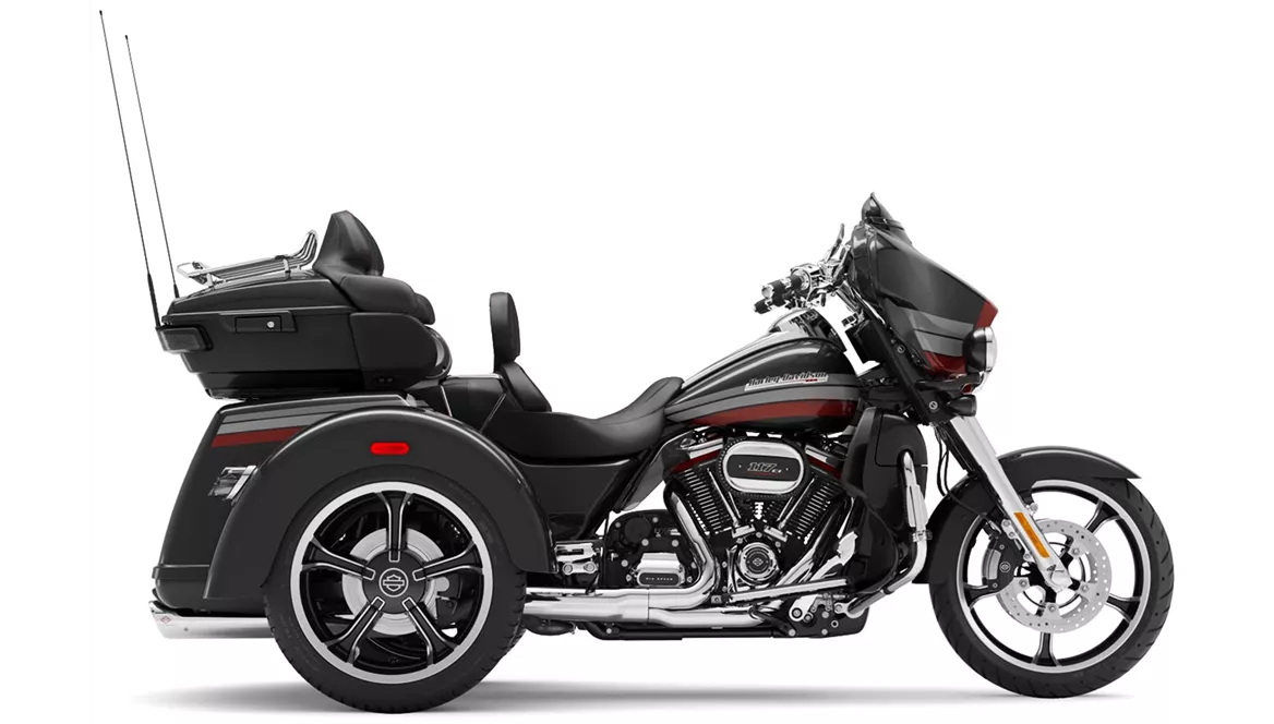Harley-Davidson CVO Tri Glide FLHTCUTGSE 2020