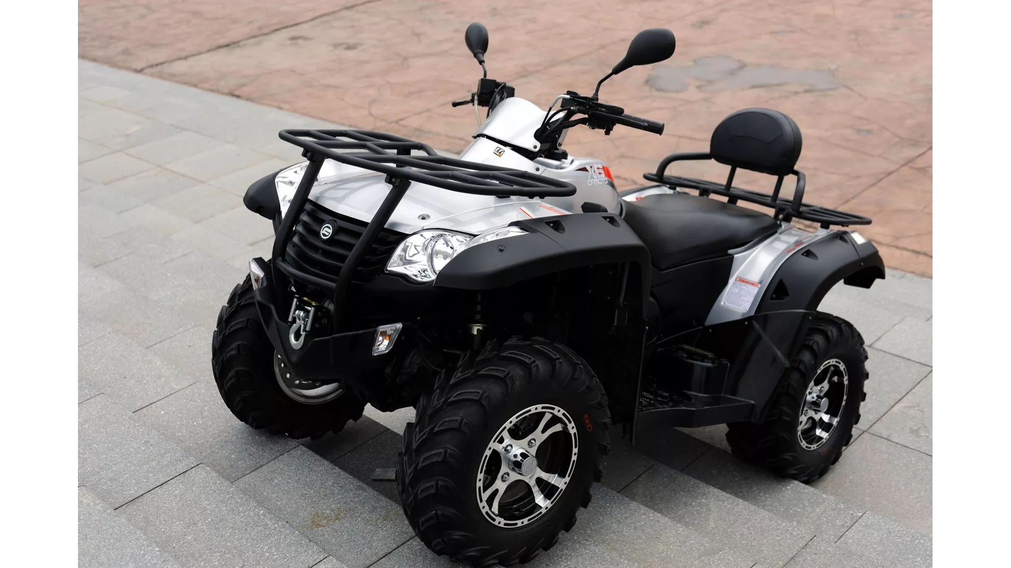 CFMOTO CForce 600 EFI 4x4 XL - Image 10 CFMOTO CForce 600 EFI 4x4 XL - Image 10