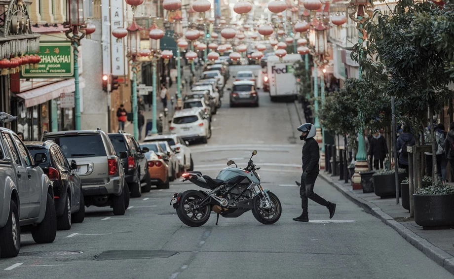 Zero SR/F Bild 19: Zero SR/F