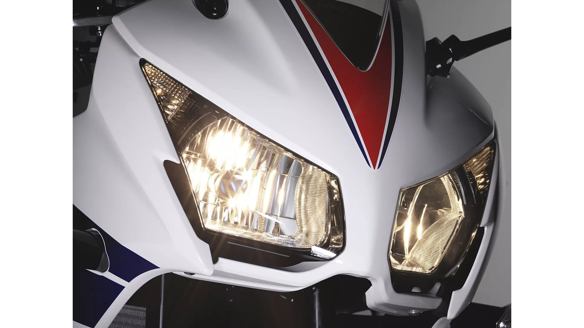 Honda CBR 300 R - Imagen 12 Honda CBR 300 R - Imagen 12