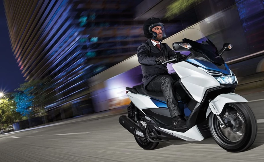 Honda Forza 125 Bild 2: Honda Forza 125
