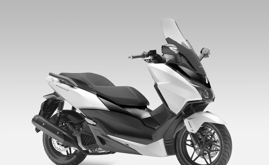 Honda Forza 125 Bild 14: Honda Forza 125
