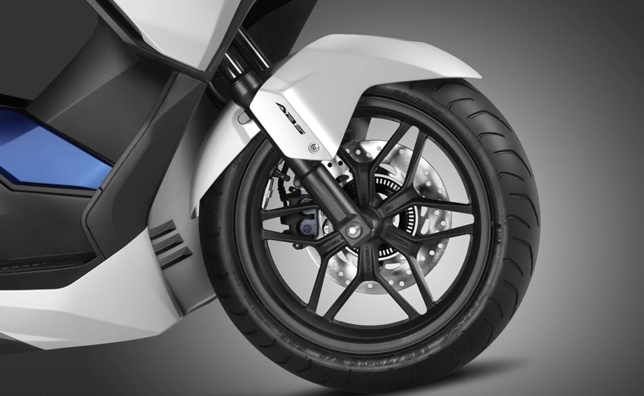 Honda Forza 125 Bild 21: Honda Forza 125