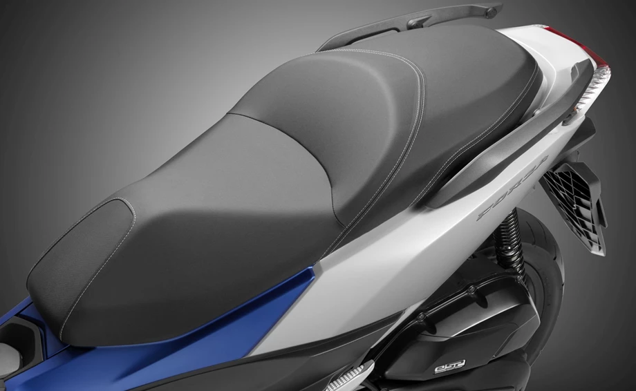 Honda Forza 125 Bild 23: Honda Forza 125