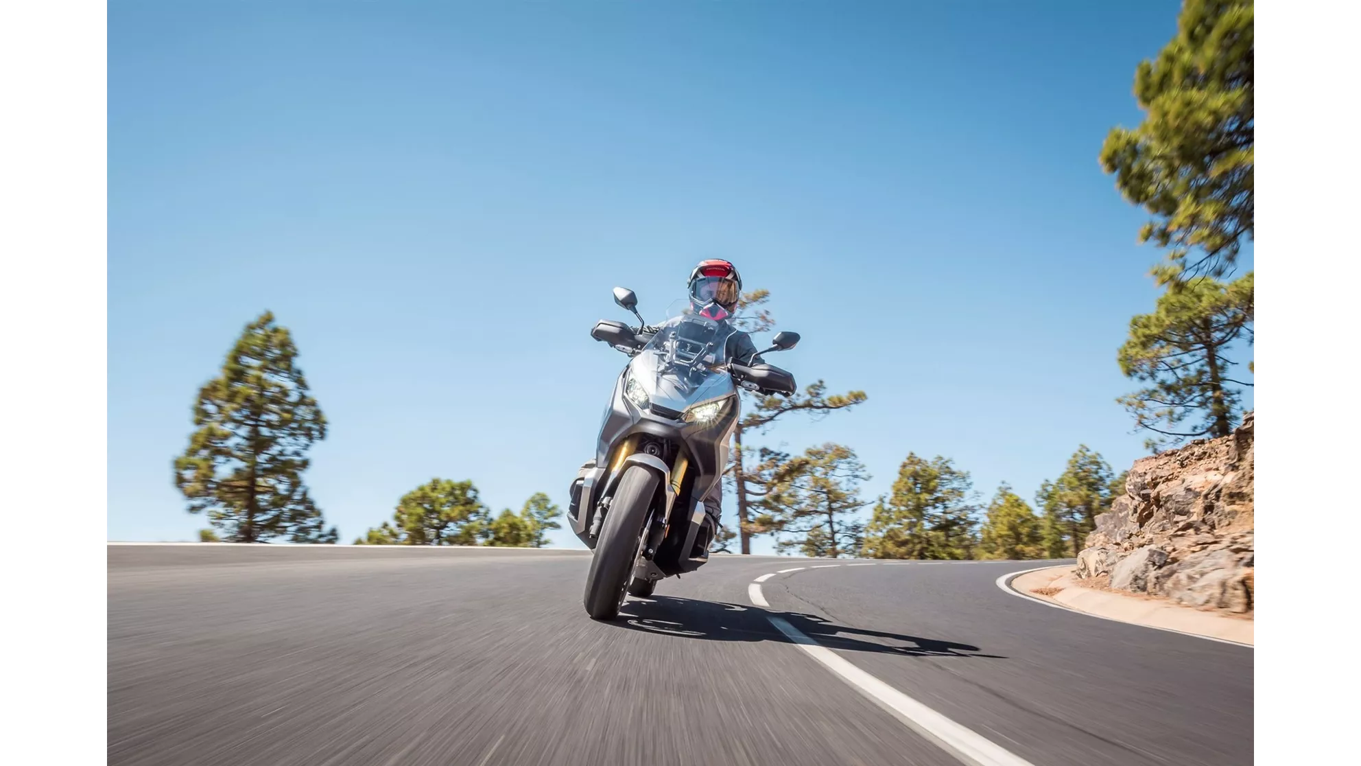 Honda X-ADV - Image 13 Honda X-ADV - Image 13