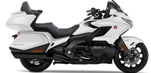 Honda GL 1800 Goldwing 2018 vs Honda GL 1800 Goldwing Tour 2020
