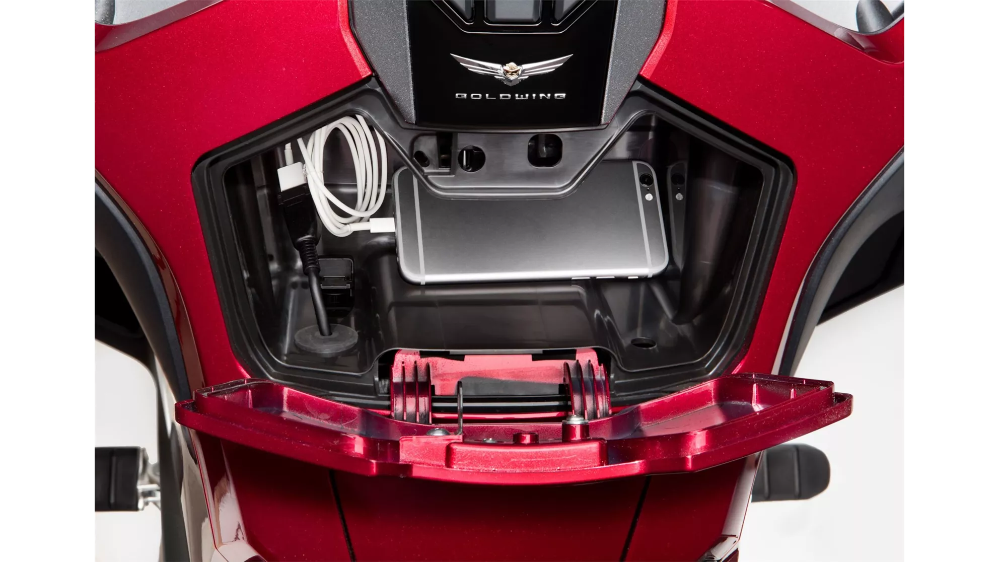 Honda GL 1800 Goldwing Tour - Image 21 Honda GL 1800 Goldwing Tour - Image 21