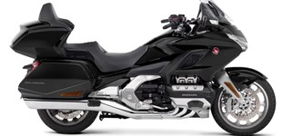 Can-Am Spyder RT Sea-To-Sky 2024 vs Honda GL 1800 Goldwing Tour DCT 2020