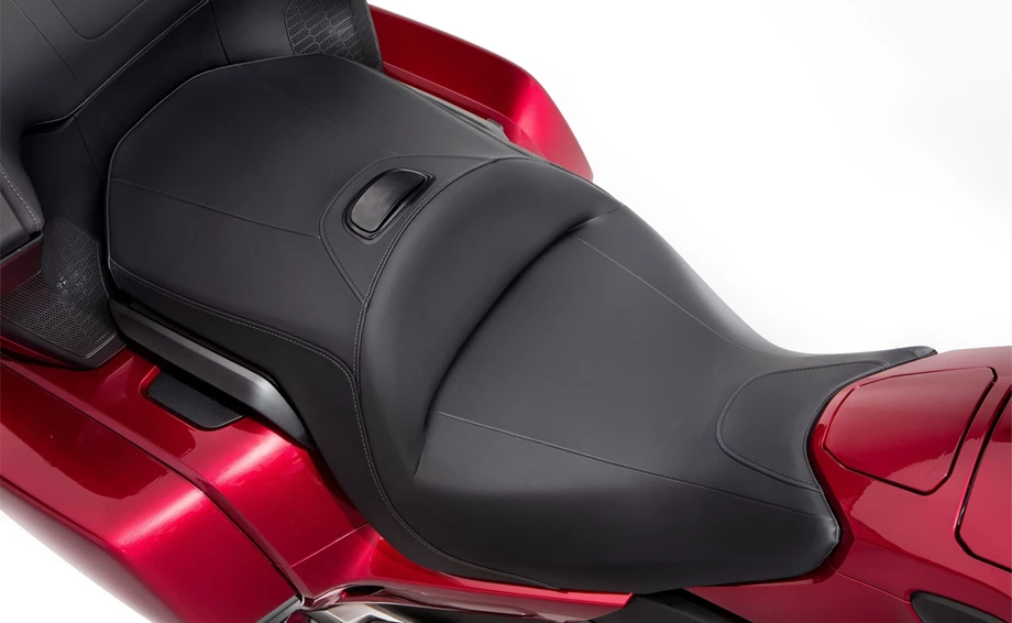 Honda GL 1800 Goldwing Tour DCT Bild 17: Honda GL 1800 Goldwing Tour DCT