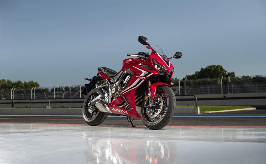 Honda CBR650R Bild 5: Honda CBR650R