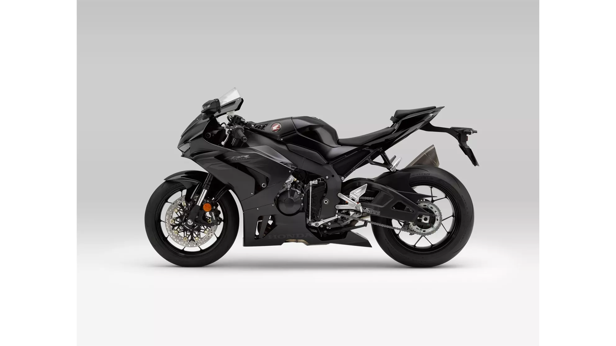 Honda CBR1000RR-R Fireblade - Image 6 Honda CBR1000RR-R Fireblade - Image 6