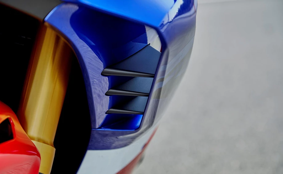 Honda CBR1000RR-R Fireblade SP Bild 8: Honda CBR1000RR-R Fireblade SP