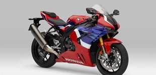 Honda CBR1000RR-R Fireblade SP 2020 vs Ducati 1199 Panigale R 2012