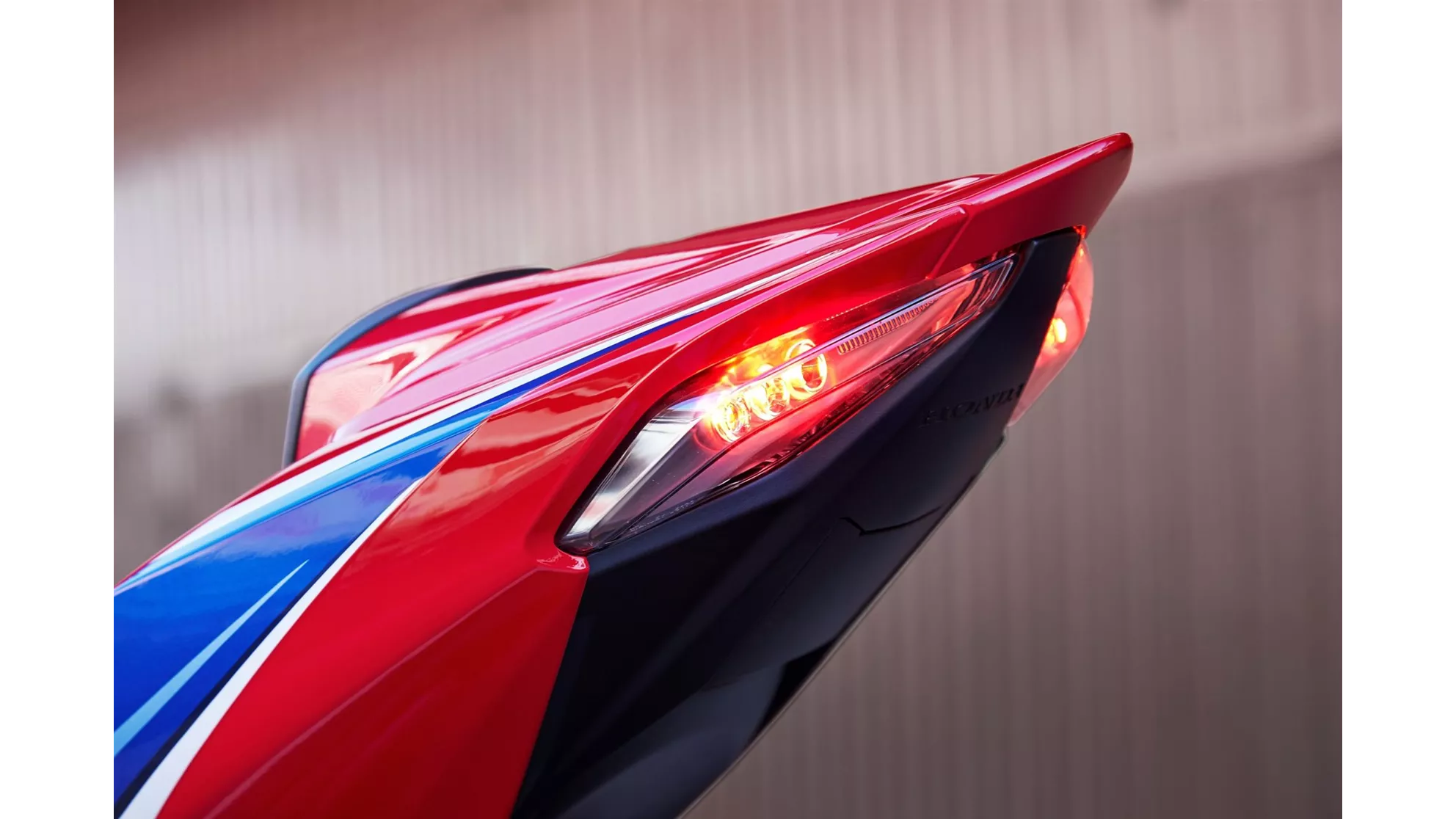 Honda CBR1000RR-R Fireblade SP - Image 8 Honda CBR1000RR-R Fireblade SP - Image 8