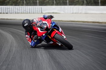 Honda CBR1000RR-R Fireblade SP 2020 - Bild 3 Honda CBR1000RR-R Fireblade SP 2020 - Bild 3