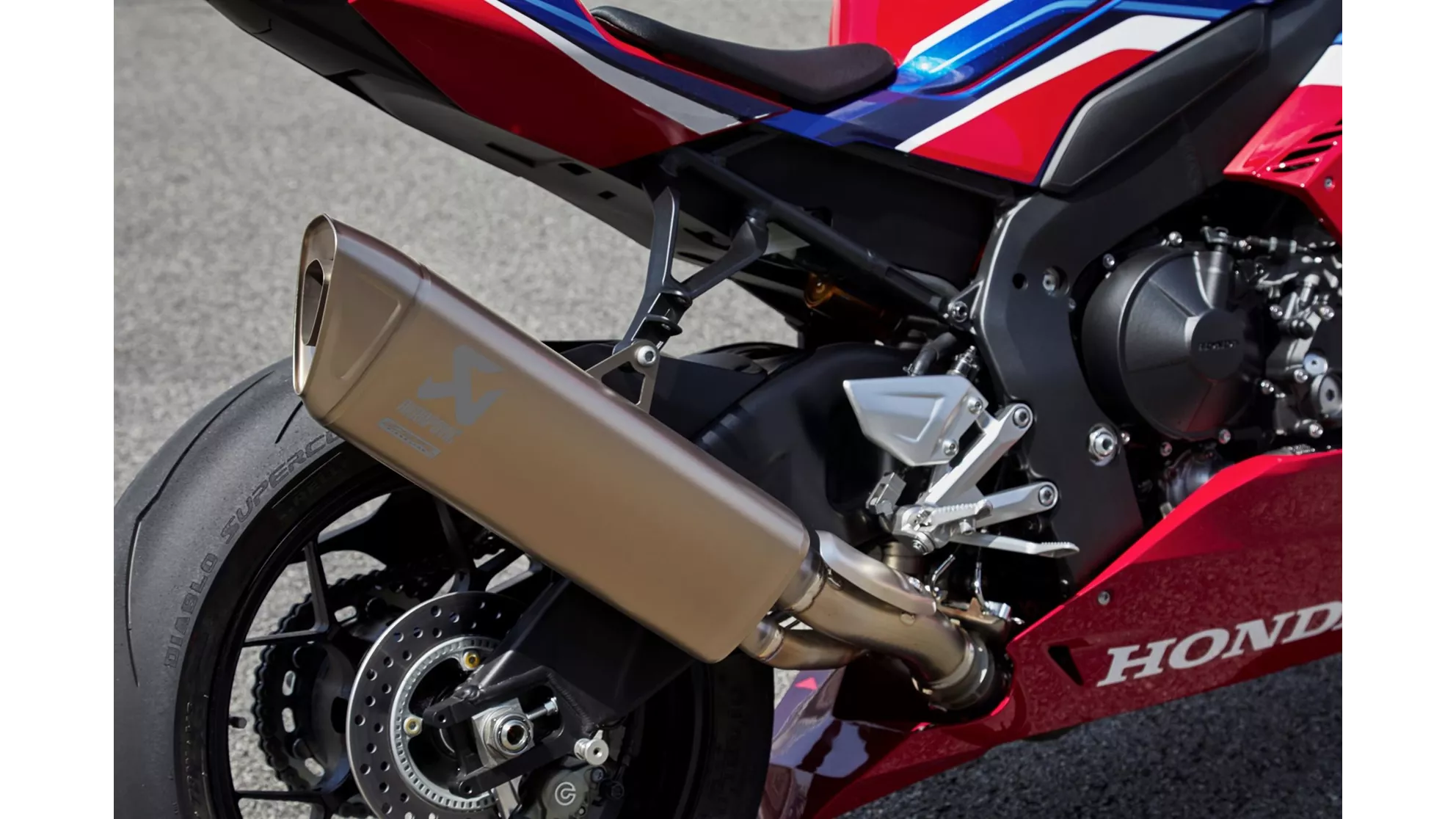 Honda CBR1000RR-R Fireblade SP - Image 16 Honda CBR1000RR-R Fireblade SP - Image 16