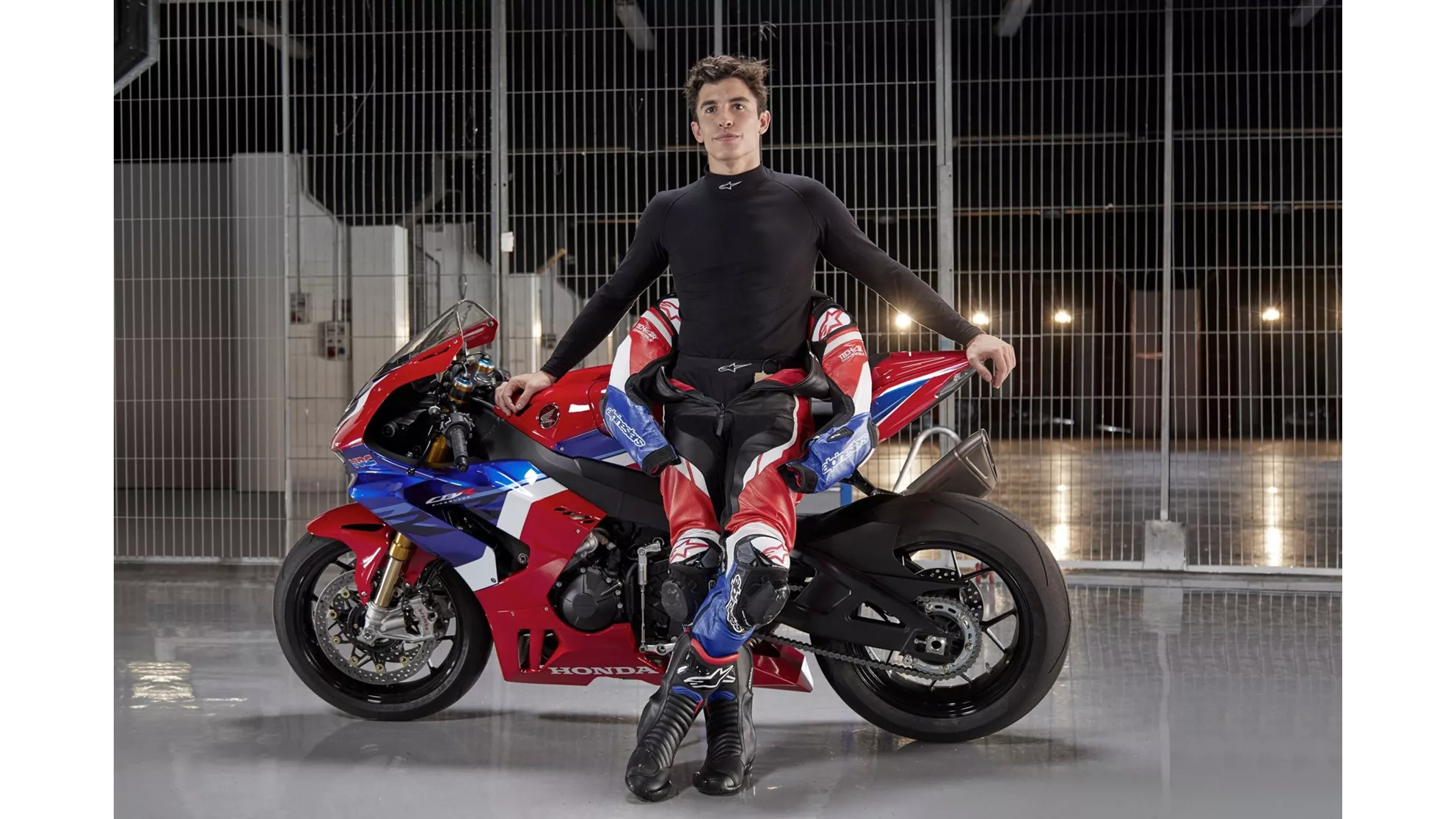 Honda CBR1000RR-R Fireblade SP - Image 17 Honda CBR1000RR-R Fireblade SP - Image 17