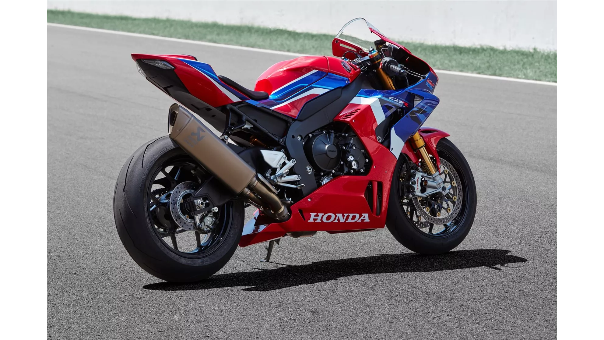 Honda CBR1000RR-R Fireblade SP - Image 19 Honda CBR1000RR-R Fireblade SP - Image 19