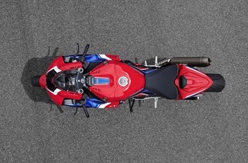 Honda CBR1000RR-R Fireblade SP 2020 - Bild 26 Honda CBR1000RR-R Fireblade SP 2020 - Bild 26