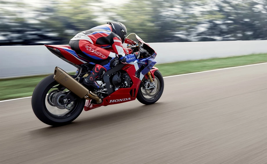 Honda CBR1000RR-R Fireblade SP Bild 27: Honda CBR1000RR-R Fireblade SP