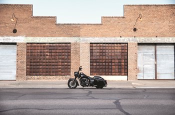 Indian Springfield Dark Horse 2020 - Bild 2