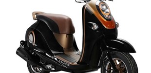 Piaggio Medley 125  2023 vs Tauris Piccadilly 125 2020