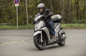 Kymco People GT 300i 2020 - Bild 12 Kymco People GT 300i 2020 - Bild 12
