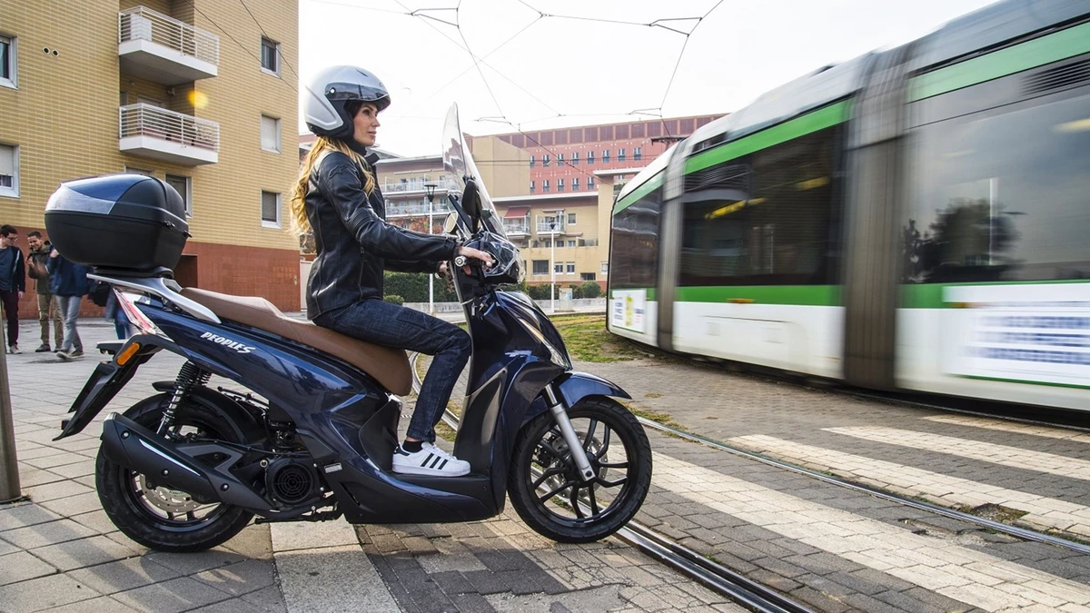 Kymco New People S 125i ABS Bild 25: Kymco New People S 125i ABS
