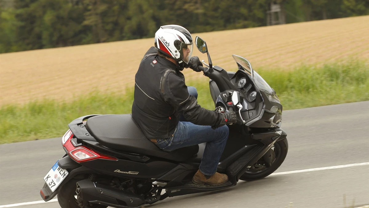 Kymco New Downtown 350i ABS Bild 10: Kymco New Downtown 350i ABS