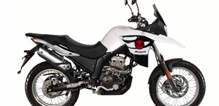 KTM 125 Duke 2023 vs Malaguti Dune 125 2020