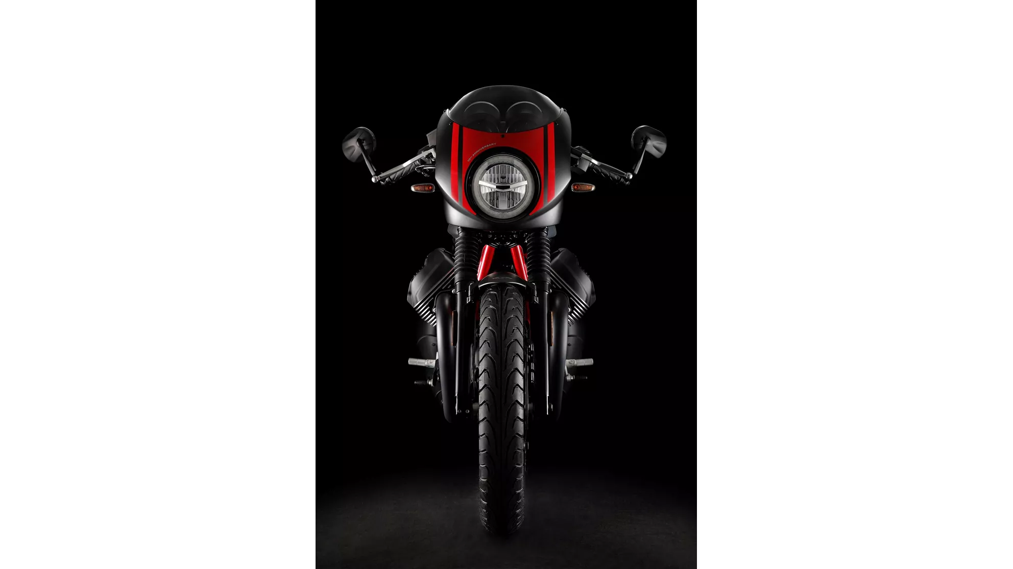 Moto Guzzi V7 III Racer 10th Anniversary - Image 2