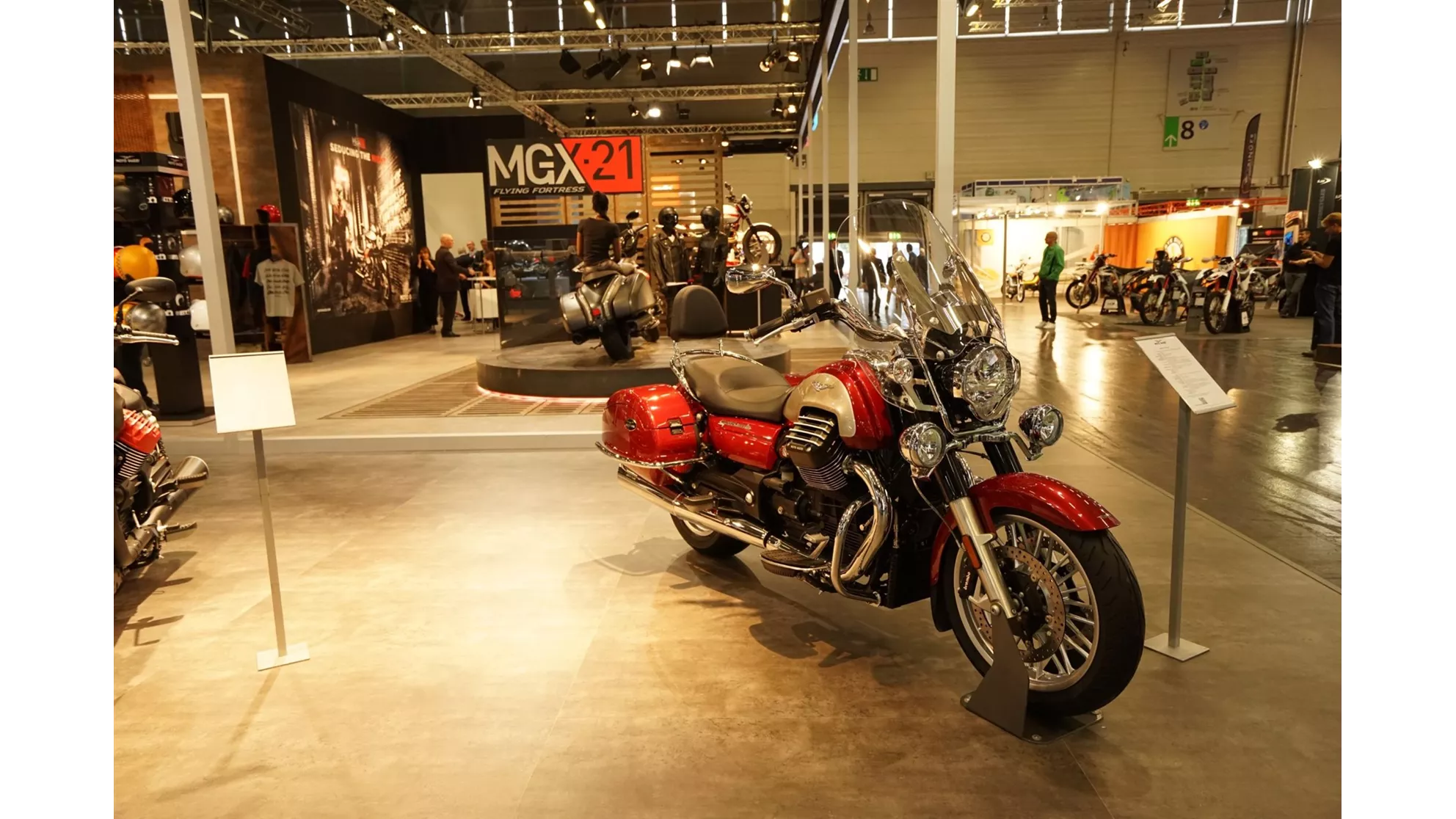Moto Guzzi California 1400 Touring SE - Image 1 Moto Guzzi California 1400 Touring SE - Image 1
